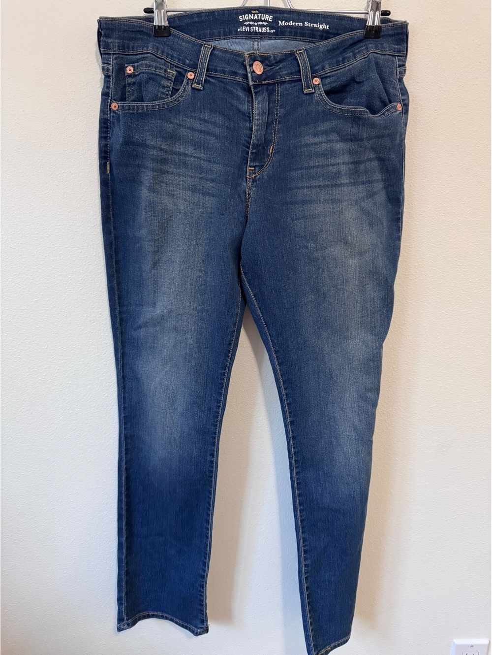 Levi's Signature Modern Straight Women's Jeans Size 14S W32 L30